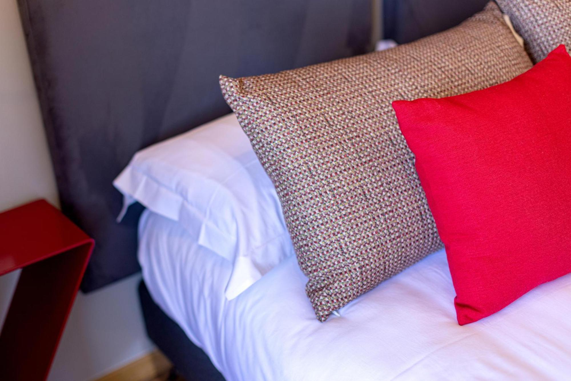 Hotel Mediterranee กาลวี ภายนอก รูปภาพ