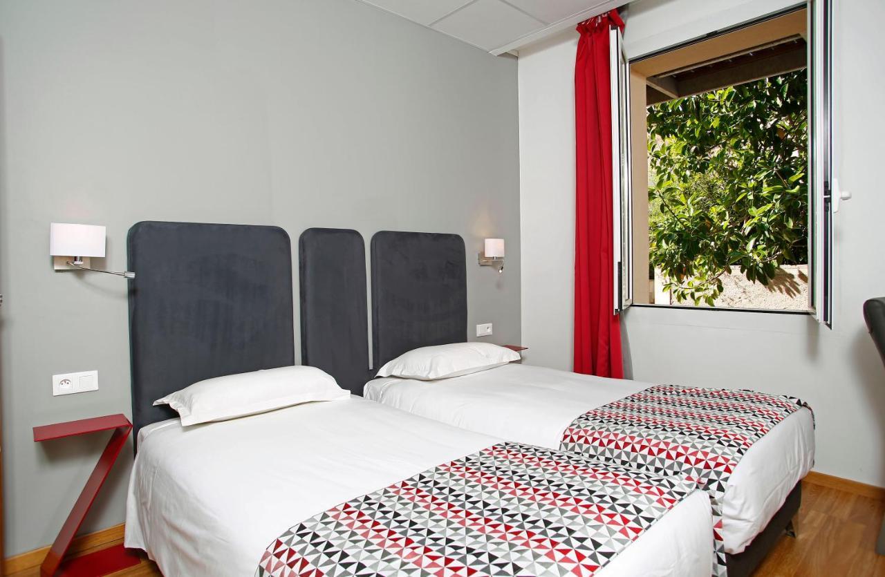 Hotel Mediterranee กาลวี ภายนอก รูปภาพ